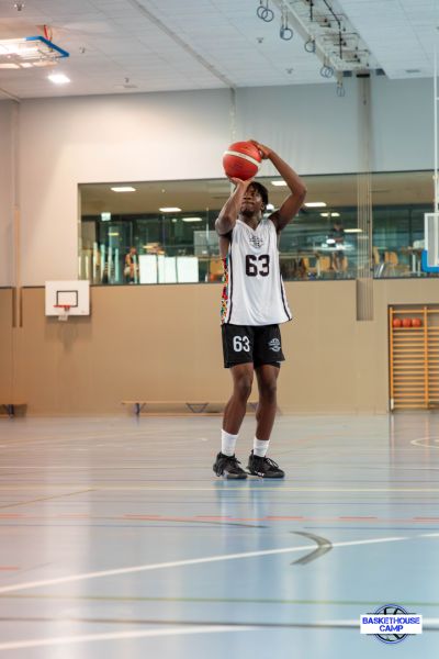 z1a7672-avec-accentuation-bruit