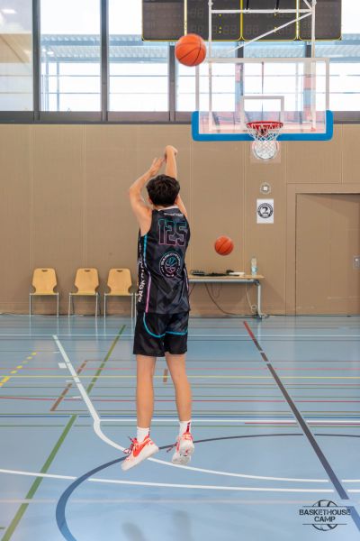 z1a8601-avec-accentuation-bruit