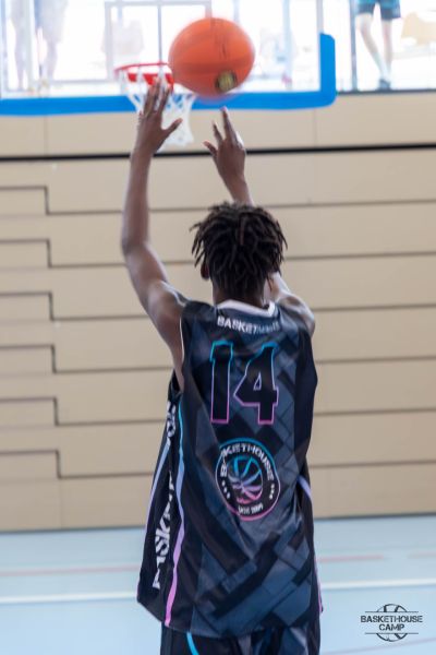 z1a0158-avec-accentuation-bruit