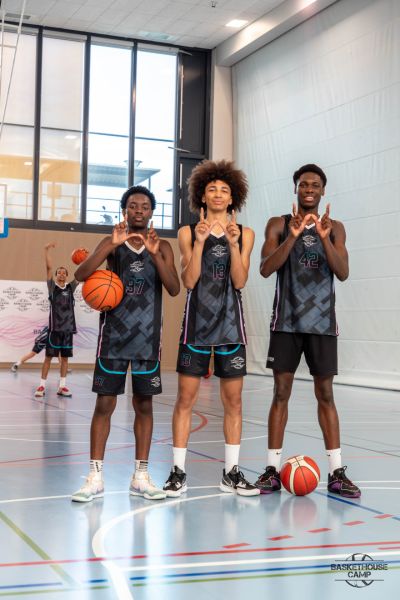 z1a1242-avec-accentuation-bruit