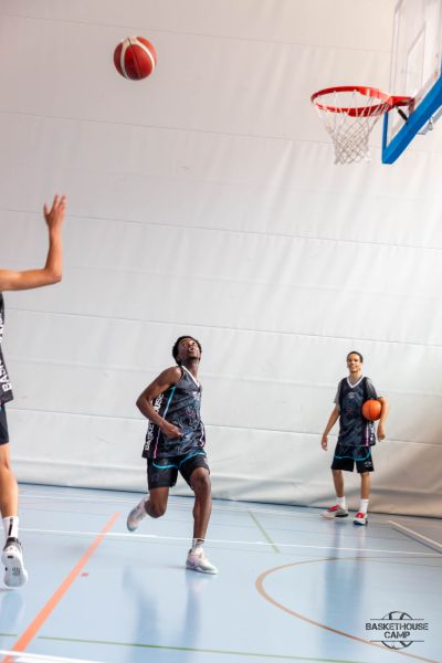 z1a1334-avec-accentuation-bruit